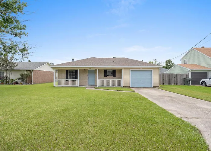 Three Bedroom House In Lake Charles